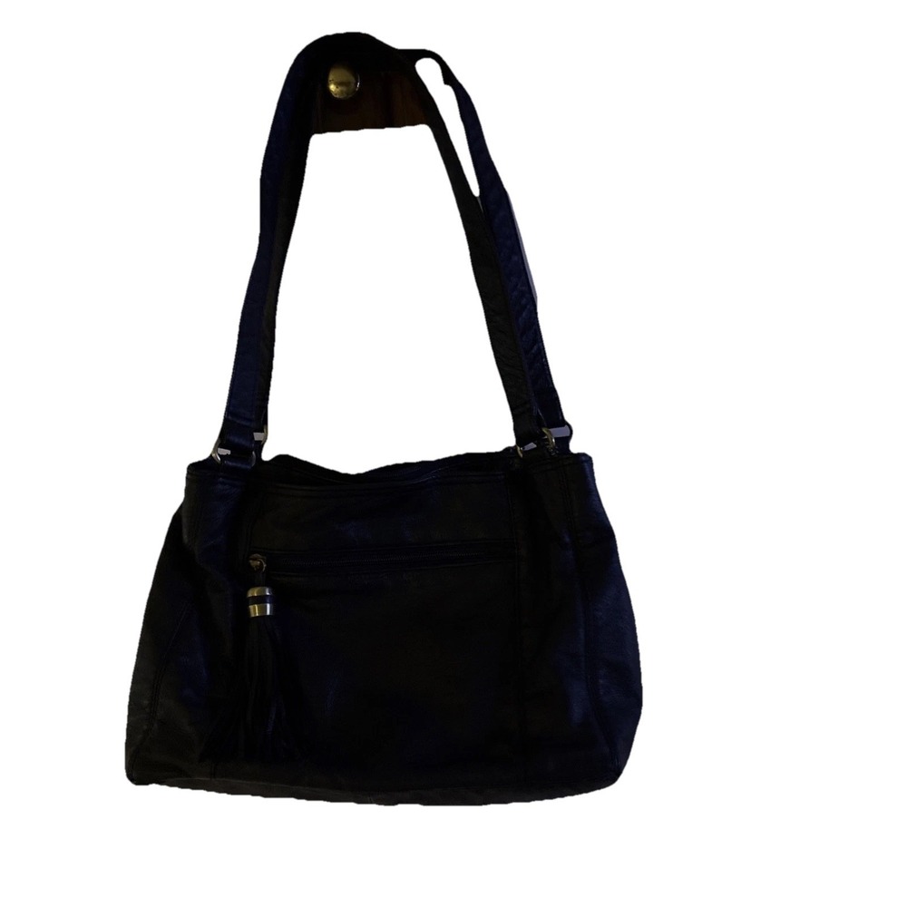 St John's Bay Black LEATHER Shoulder Handbag Purse. 5 Compartments.